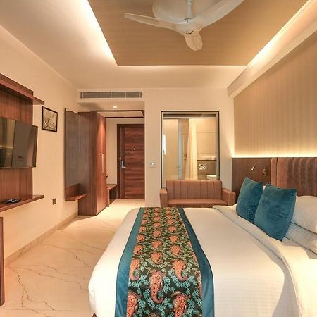 Hotel The Infinity Near Delhi Airport New Delhi Exterior photo