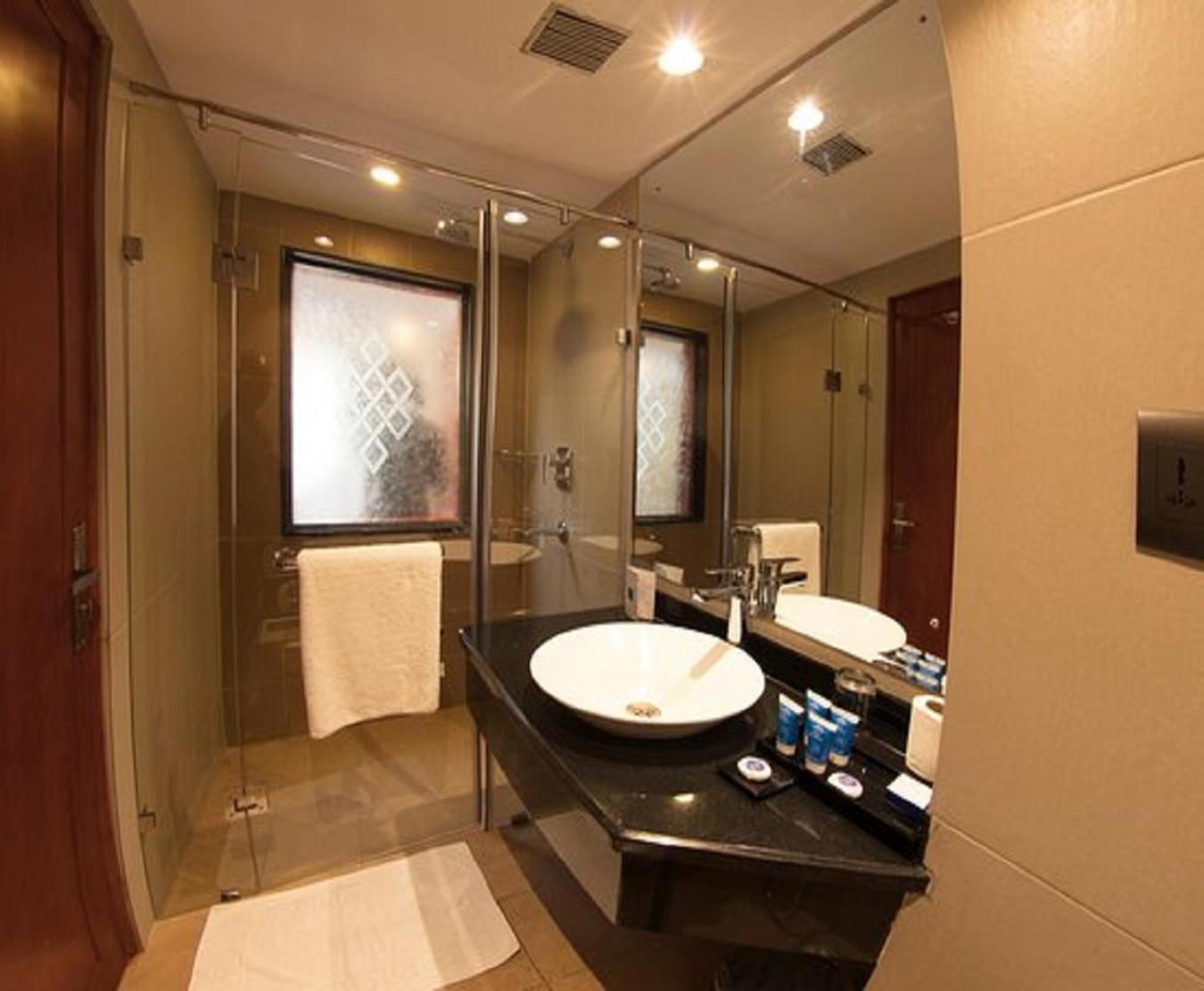 Hotel The Infinity Near Delhi Airport New Delhi Exterior photo